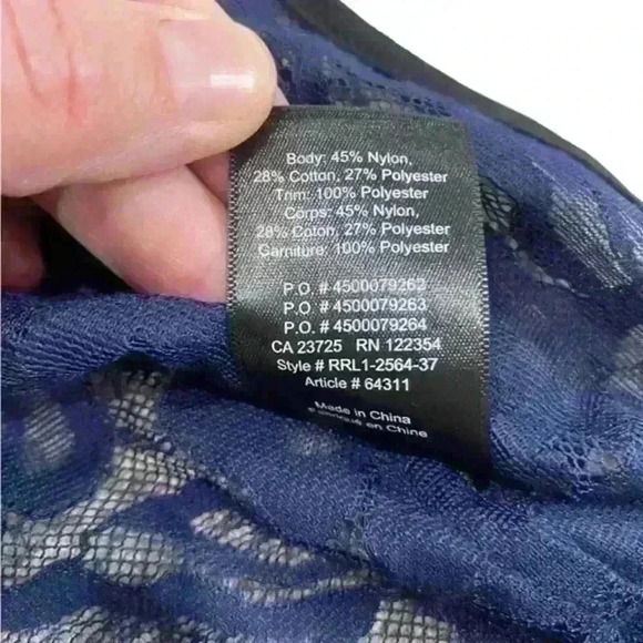 Babaton Aritzia Babton Halsmann Blouse Navy/Black Trim Size Small - Picture 7 of 8